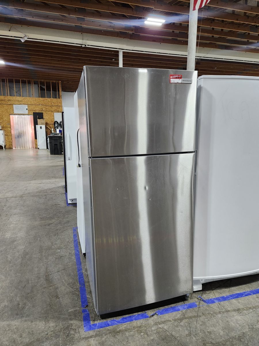 NICE FRIGIDAIRE STAINLESS STEEL TOP AND BOTTOM FRIDGE!