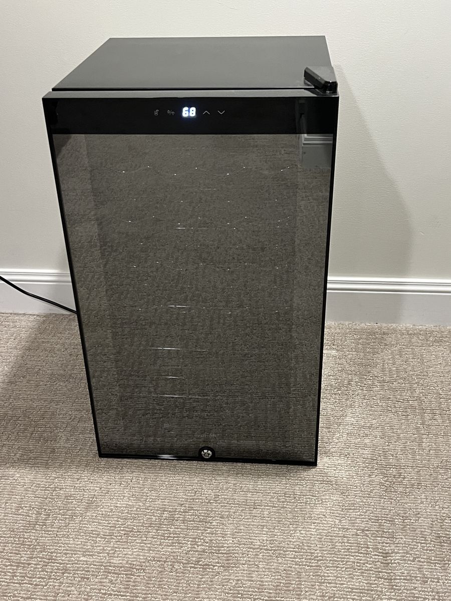 Ivation 24 Bottle Compressor Wine Cooler Refrigerator