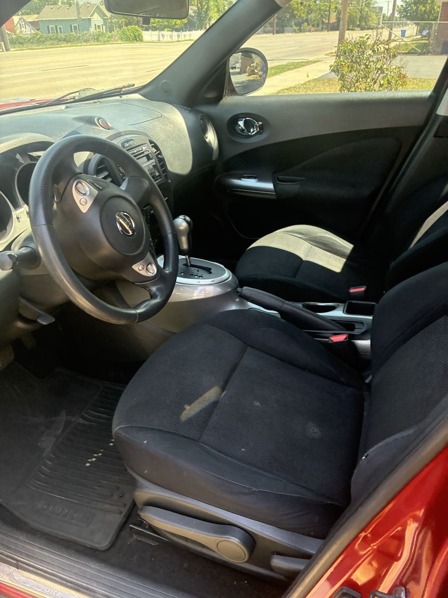 Main image 5