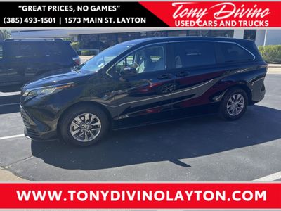 2023 Toyota Sienna LE 8-Passenger