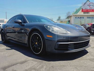 2018 Porsche Panamera 4