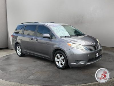 2017 Toyota Sienna LE 8-Passenger