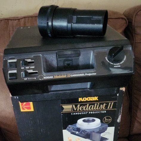 35mm slide projector&6x6ft screen
