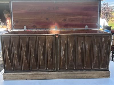 Vintage Lane Altavista Virginia Cedar Chest Blanket Box