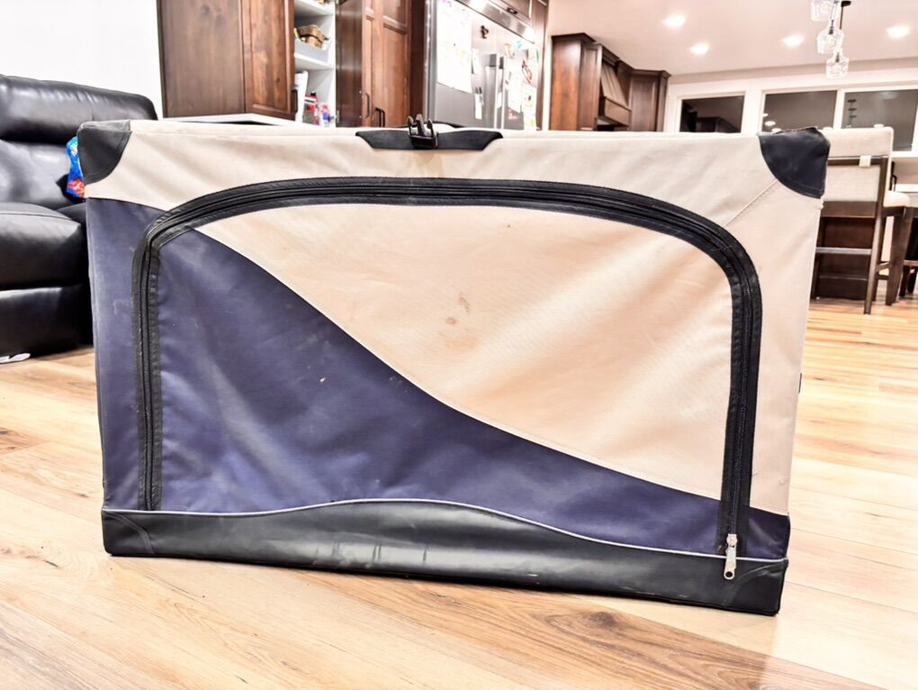 Large collapsable soft dog Kennel