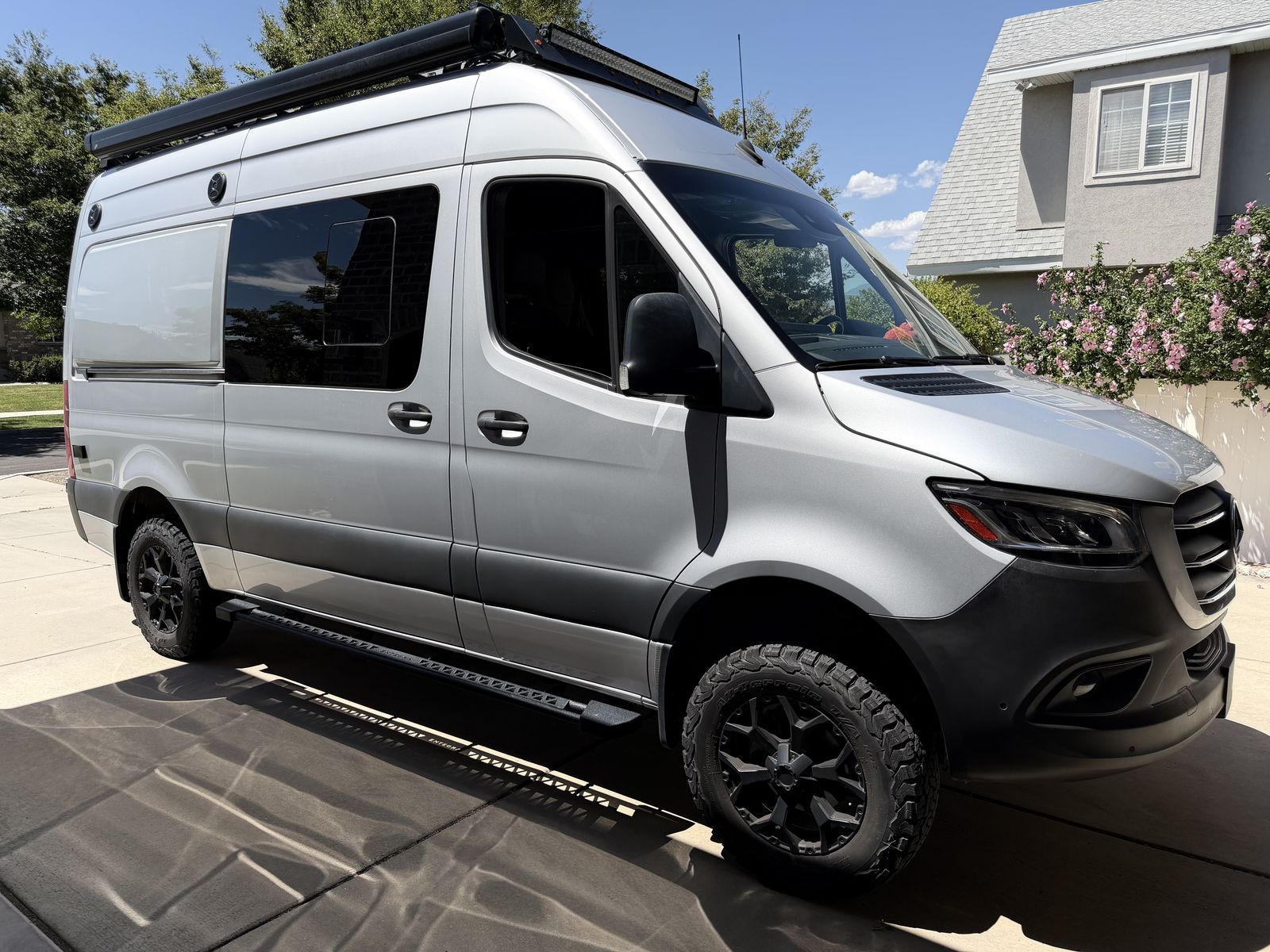 2022 Entegra Launch 19Y 4x4 Sprinter 2500 Motorhome - 13k Miles