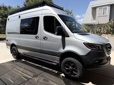 2022 Entegra Launch 19Y 4x4 Sprinter 2500 Motorhome - 13k Miles