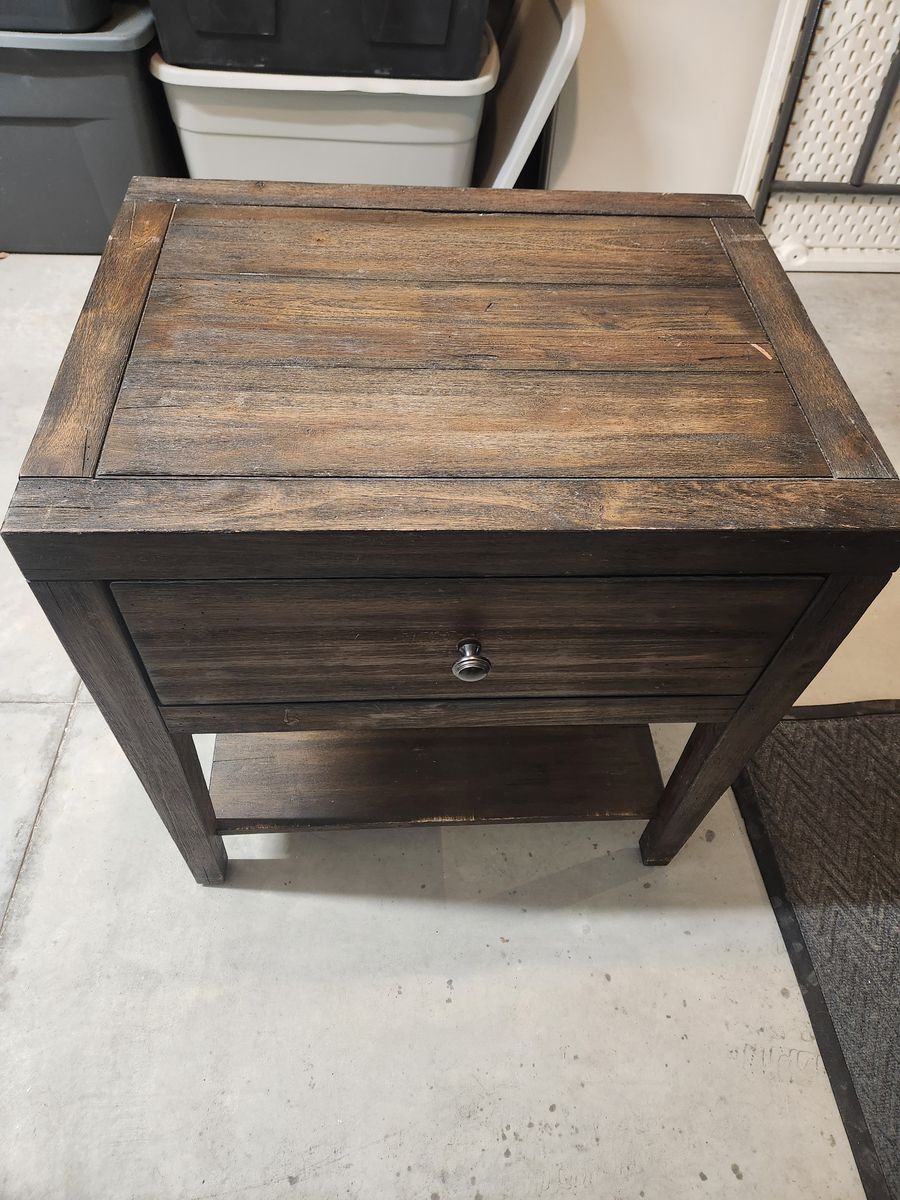 Night Stand (Furniture Row)