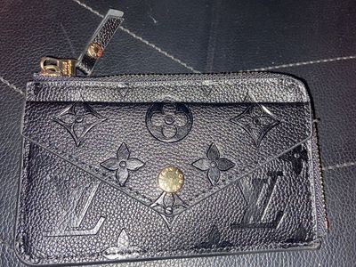 Women’s Louis Vuitton card holder/ coin purse