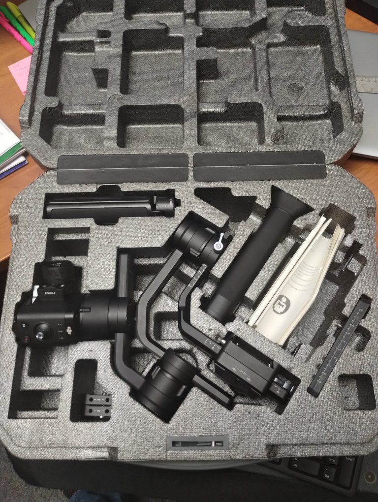 DJI Ronin-S 3-Axis Handheld Camera Gimbal Stabilizer with Tripod Stand
