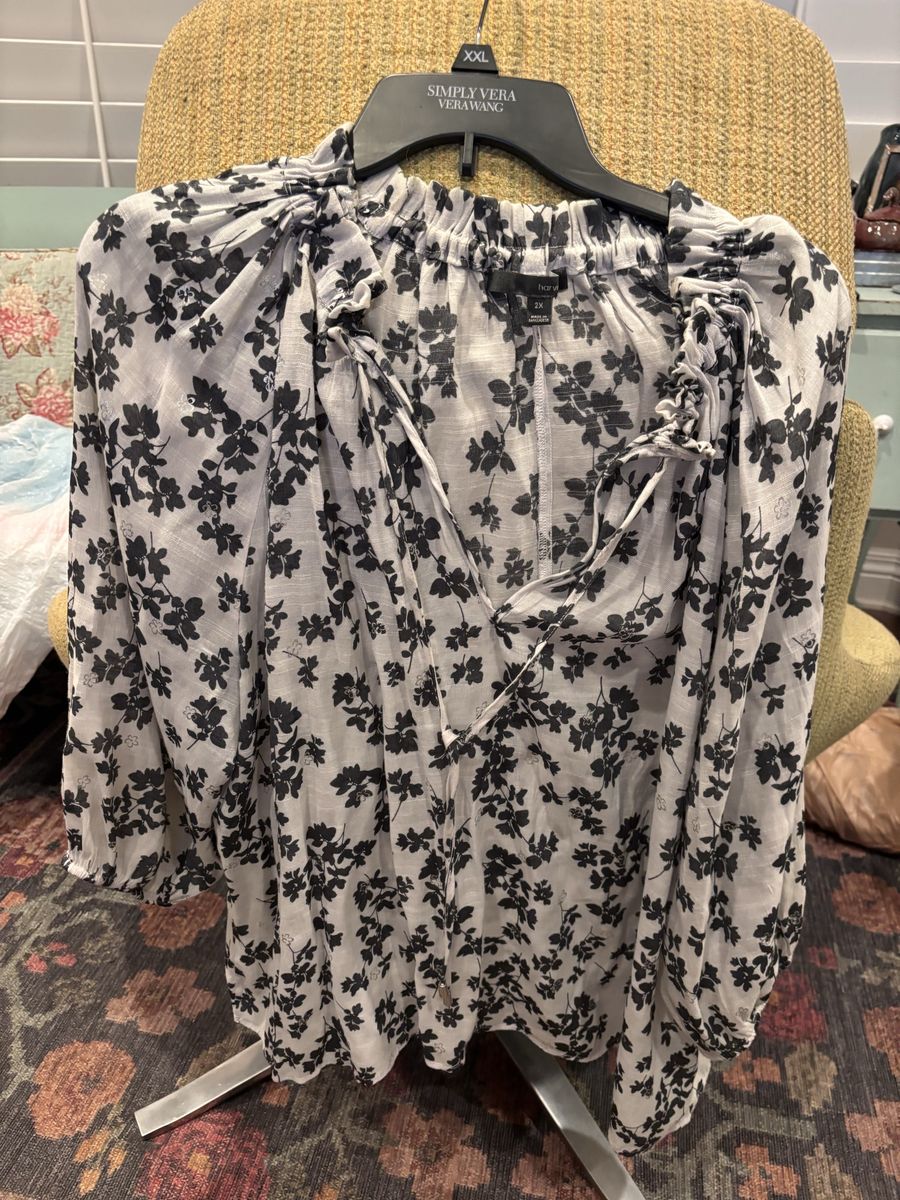Women’s Cute 2X Flowy Top