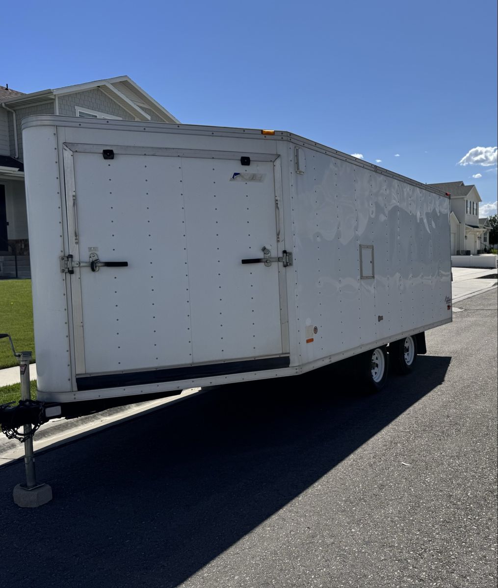 2005 Pace American Aero Sport V-Nose 21' Enclosed Trailer - Tandem Axle, New Tires