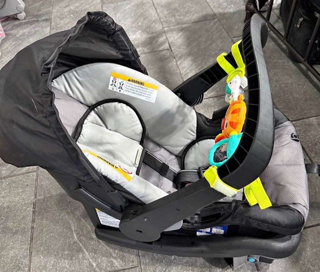 Infant Car Seat with Canopy and Attached Stroller Toy - Black/Gray