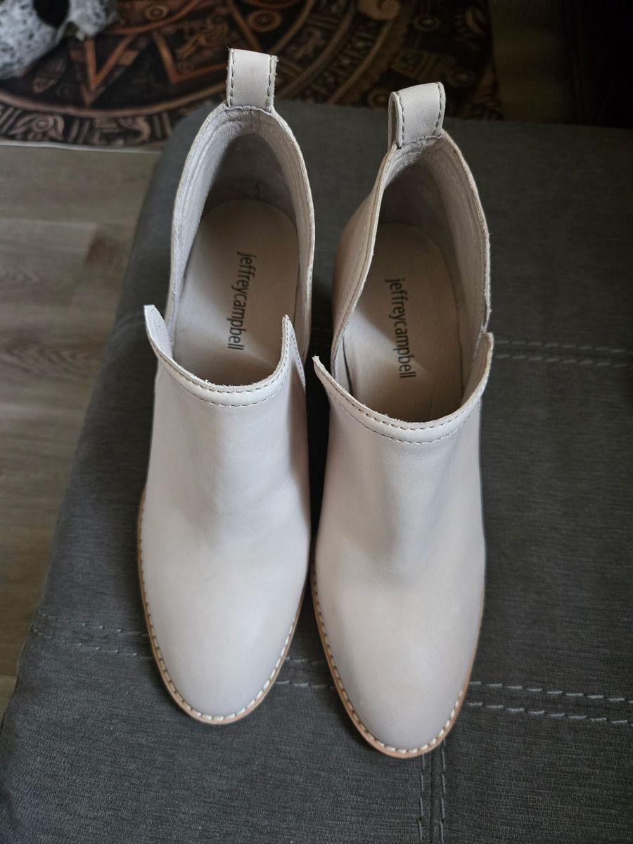 Jeffrey Campbell Women's Size 8 Chunky Heel