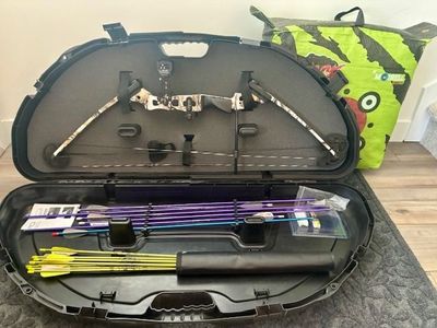 Pro Genesis Archery Bow plus Case and Extras