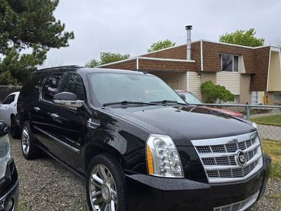 2011 Cadillac Escalade ESV Platinum Luxury