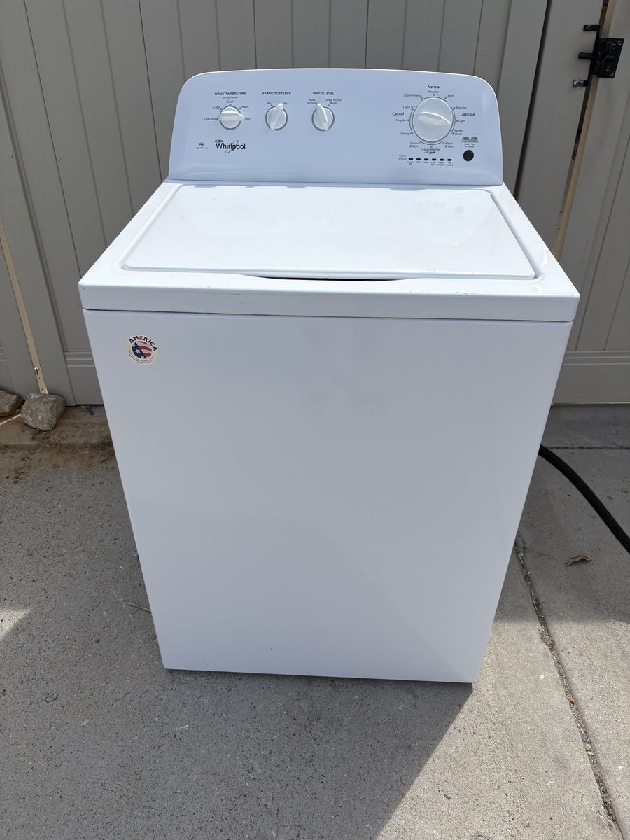 Whirlpool WTW4616FW1 3.5 cu.ft top loader washer $400 cash/venmo in Draper