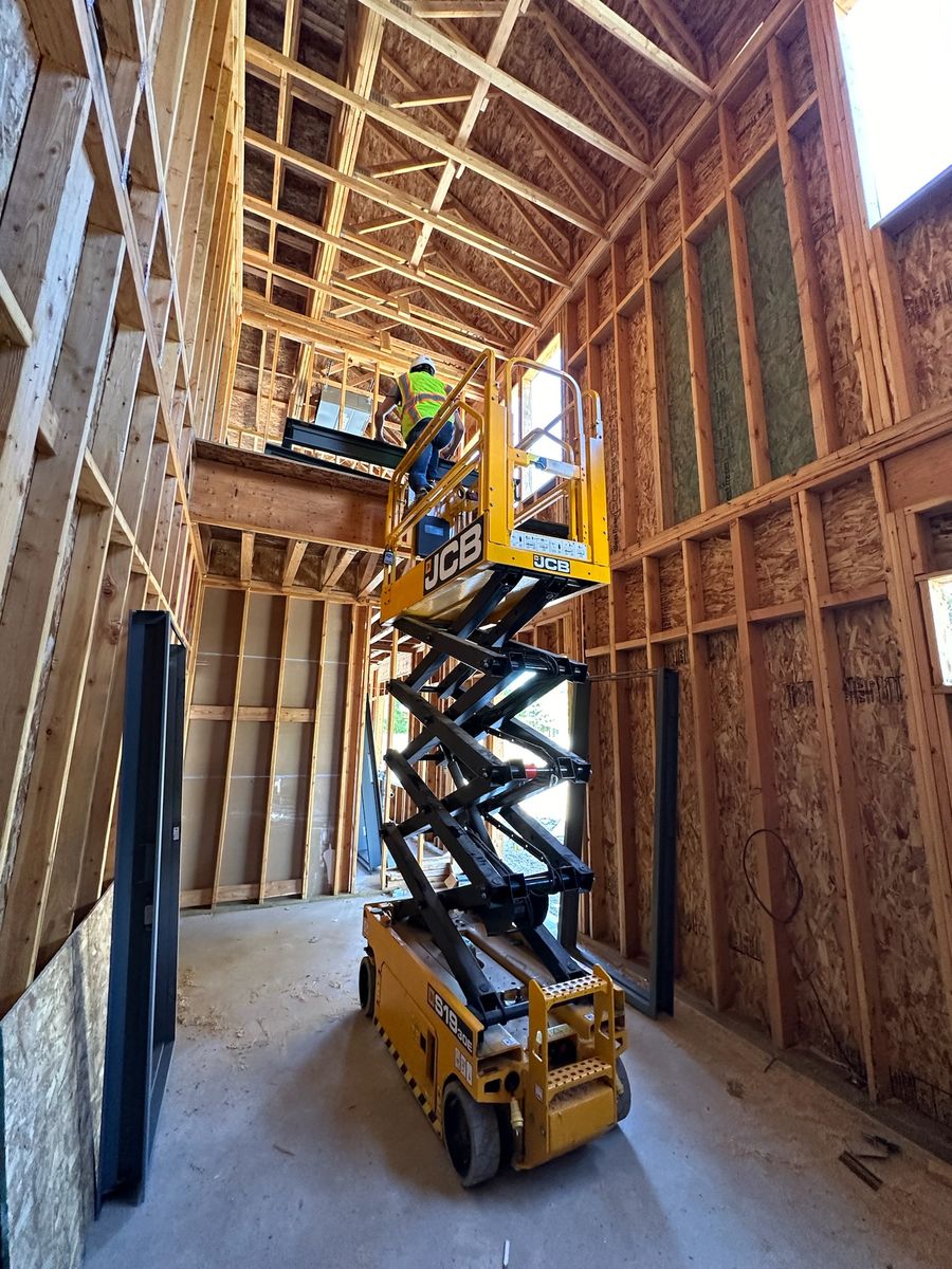 SCISSOR LIFT 19 - 26 - 32FT.   RENTAL