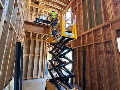 SCISSOR LIFT 19 - 26 - 32FT. RENTAL