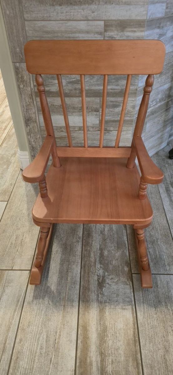 Levels of Discovery Kid Classic Wood Rocking Chair