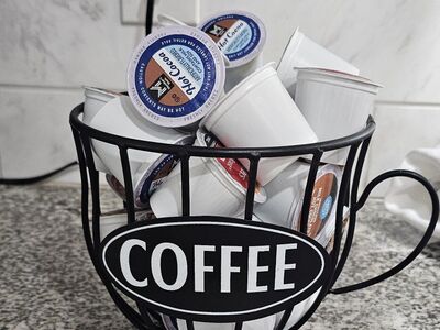 Metal Coffee Cup Decor