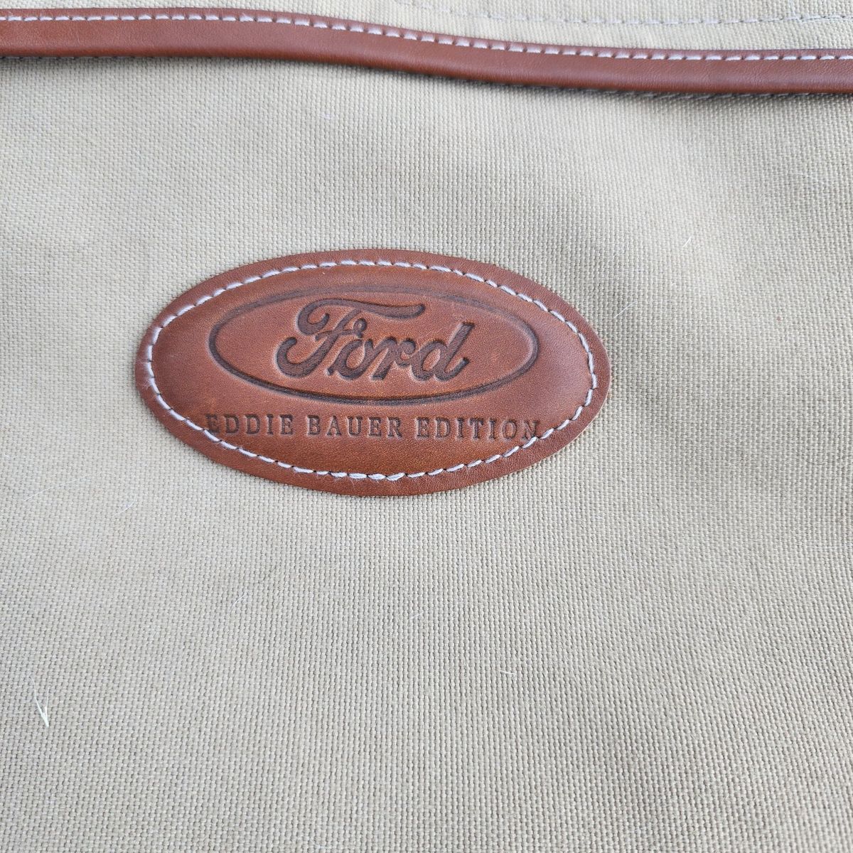 Ford Eddie Bauer Edition Vintage Canvas Garment Suit Bag Luggage Tan