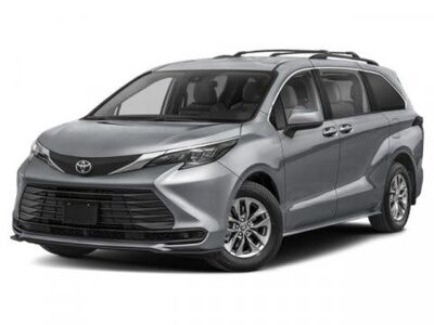 2026 Toyota Sienna LE 8-Passenger