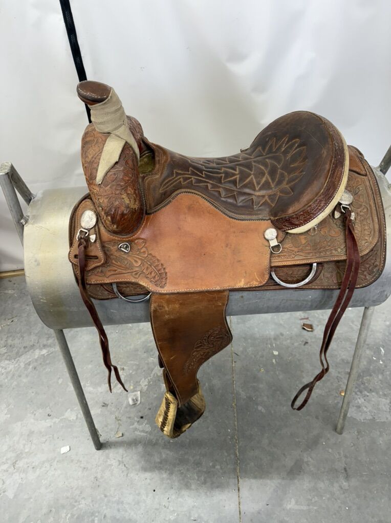 Courts Saddlery 16 Ranch/Rope