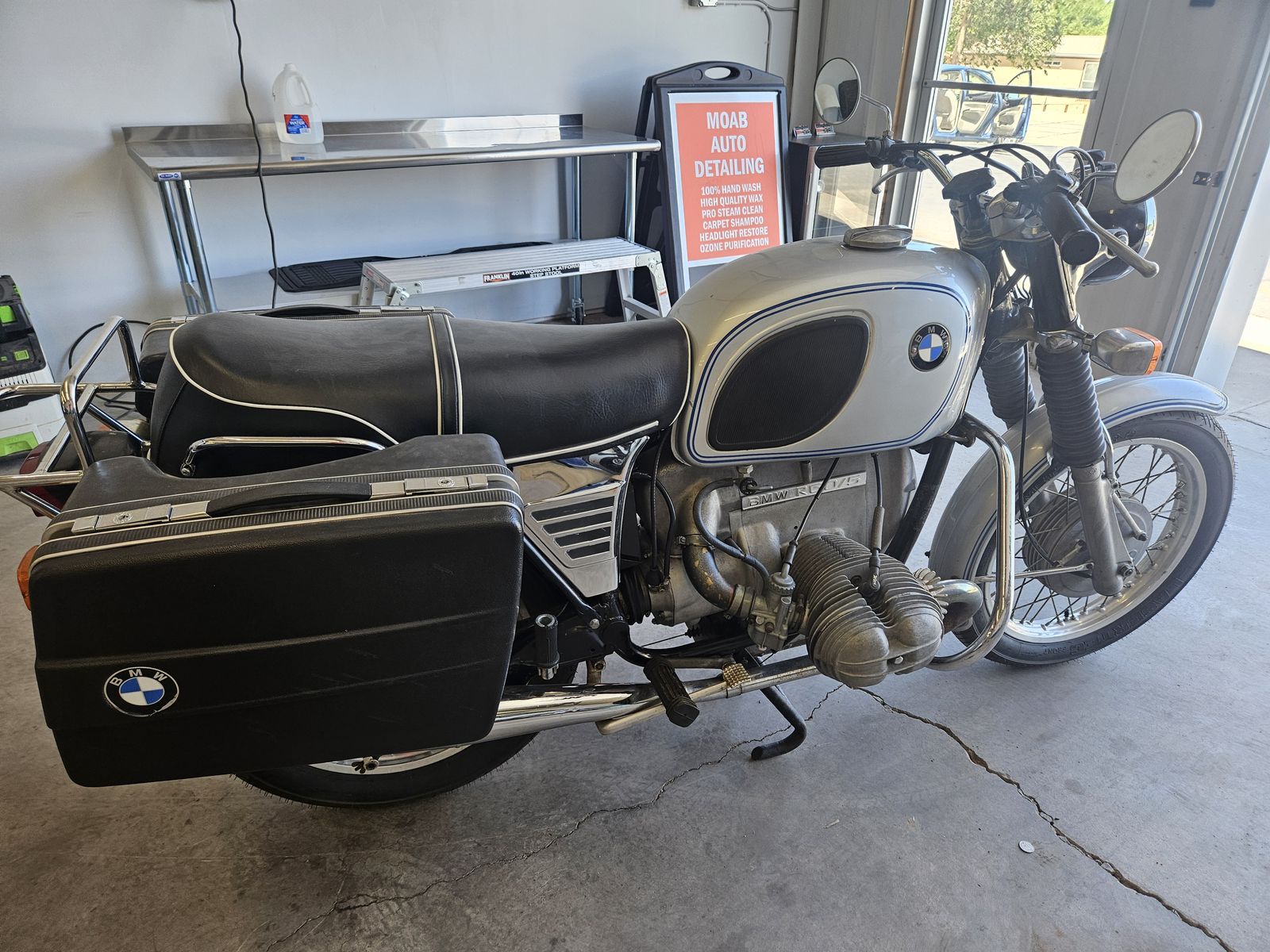 1971 BMW R60/5 - original condition, runs nice and smooth.