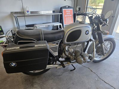 1971 BMW R60/5 - original condition, runs nice and smooth.