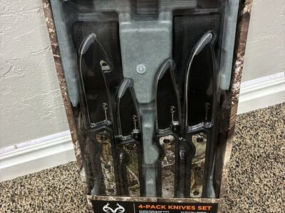 Realtree 4pack Knife Set!!!
