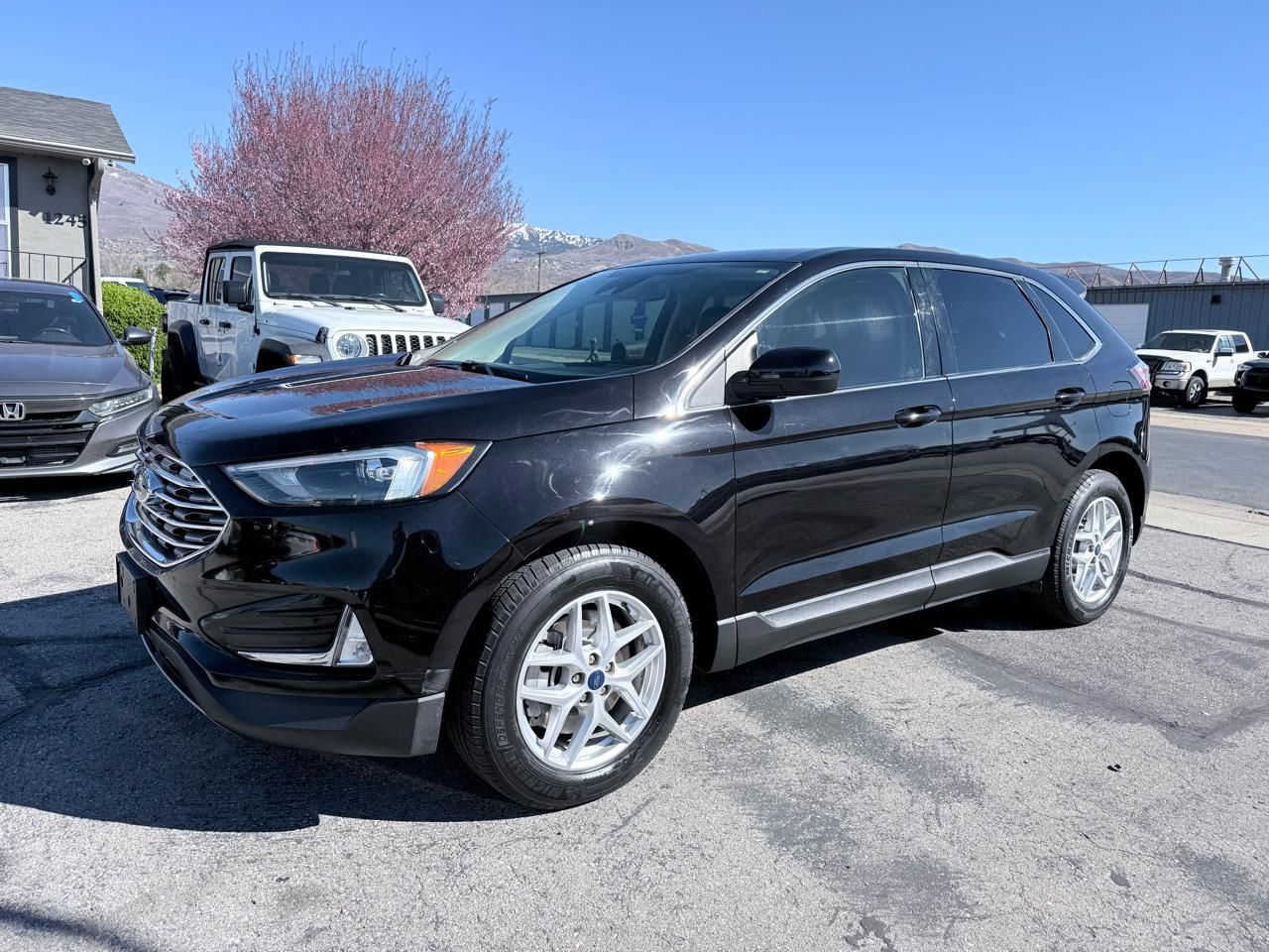 2022 Ford Edge SEL