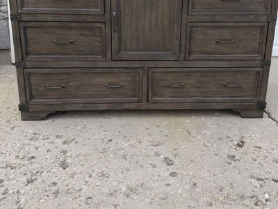 Queen Bedroom Set