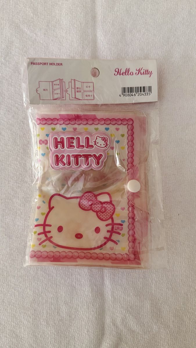 Hello Kitty Passport Holder