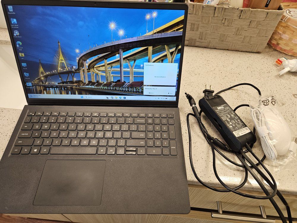 Dell Inspiron 3511