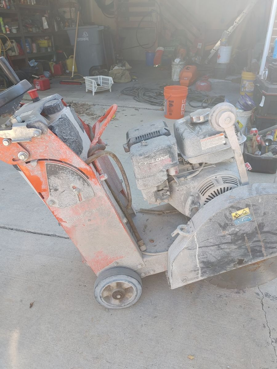 CONCRETE SAW