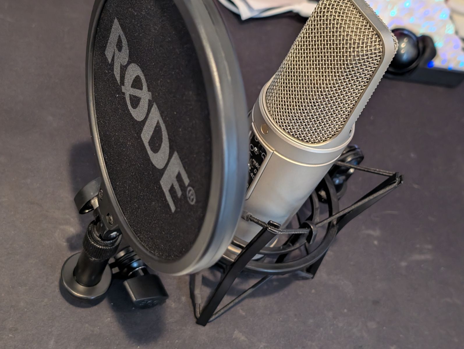 Rode NT2-A Large-diaphragm Condenser Microphone Mic