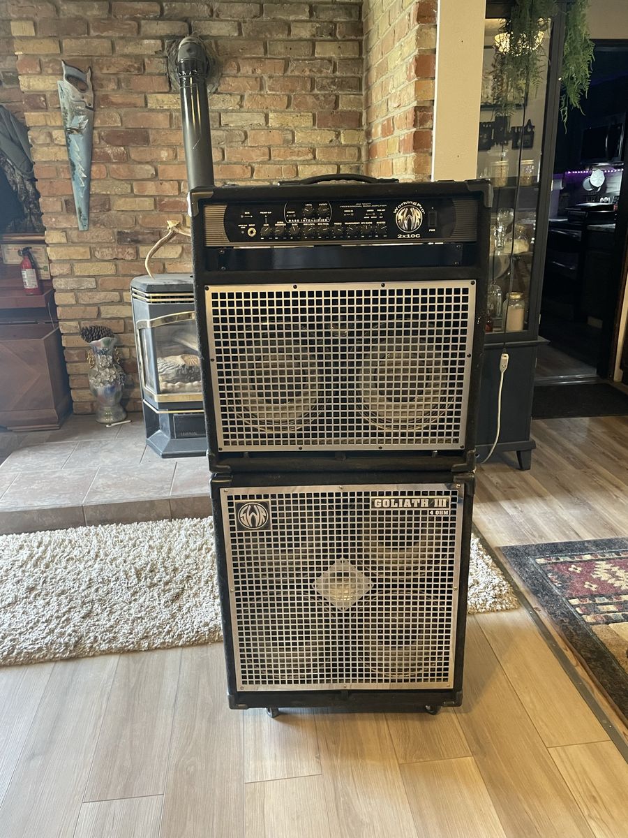SWR WorkingPro 2x10C 400-Watt Professional Bass Amplifier Stack with Goliath III Cabinet