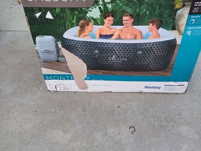 Saluspa Portable Spa **Monterey ** 4/6 Person