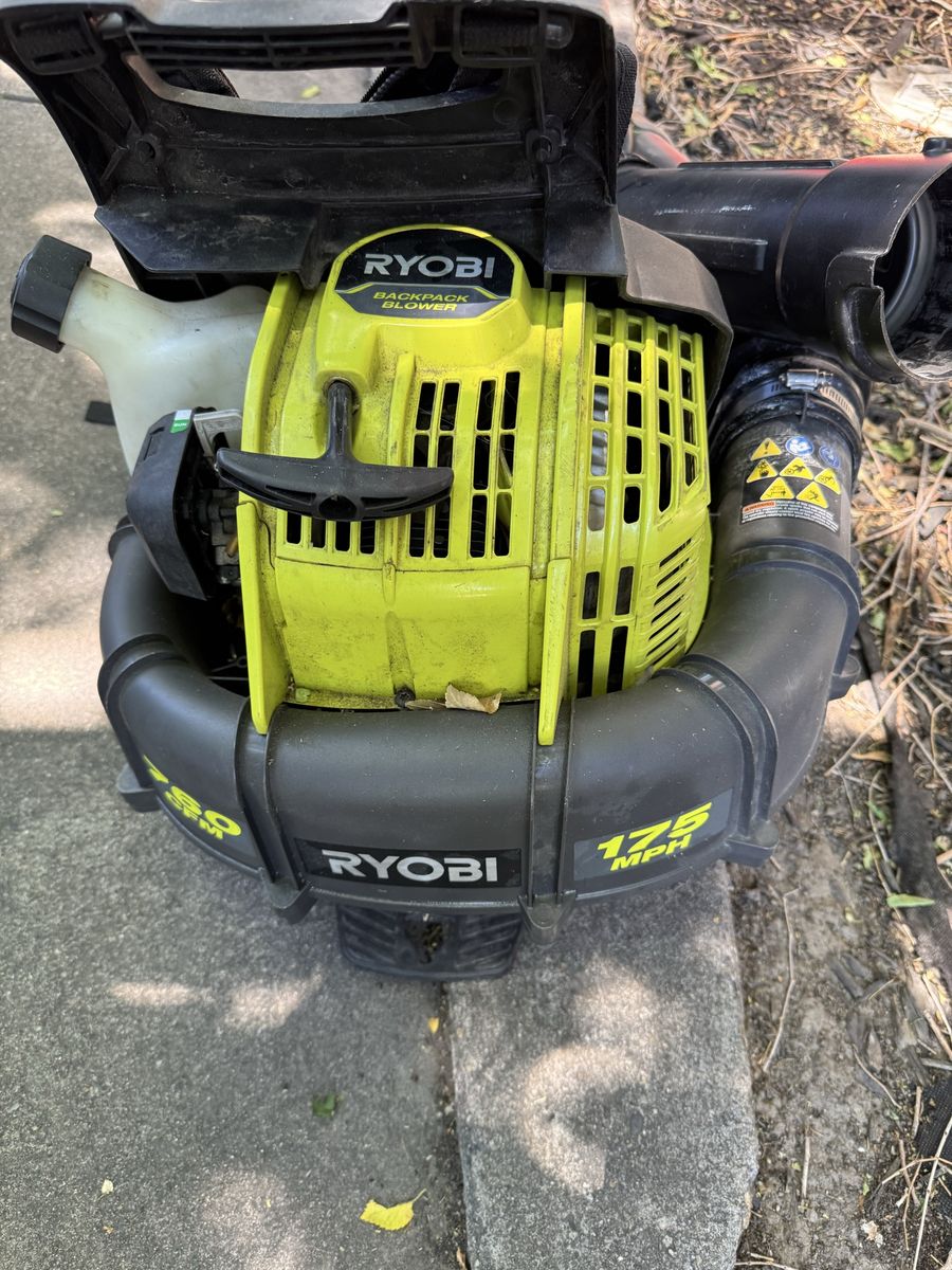 Ryobi backpack Gas Leaf Blower