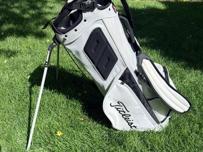 Titleist Hybrid 14 Stand Bag
