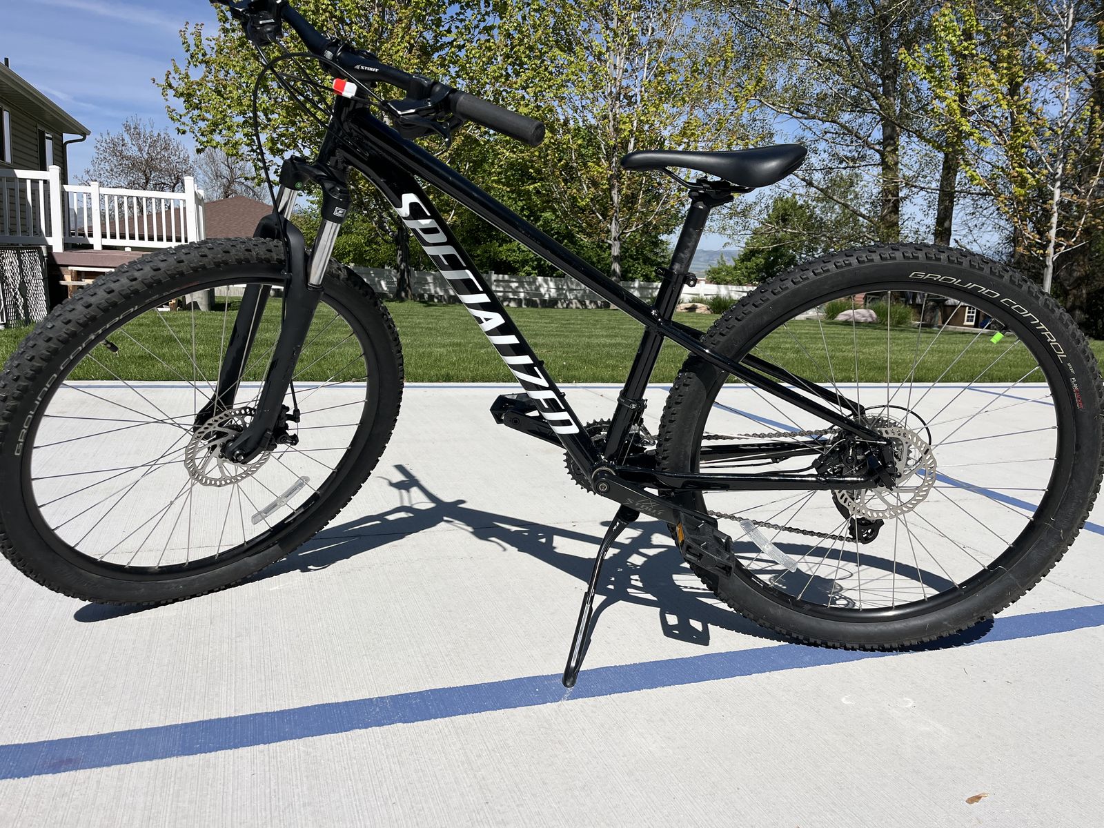 Specialized Rockhopper bike
