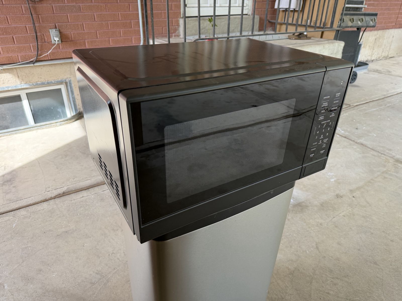 Microwave oven 