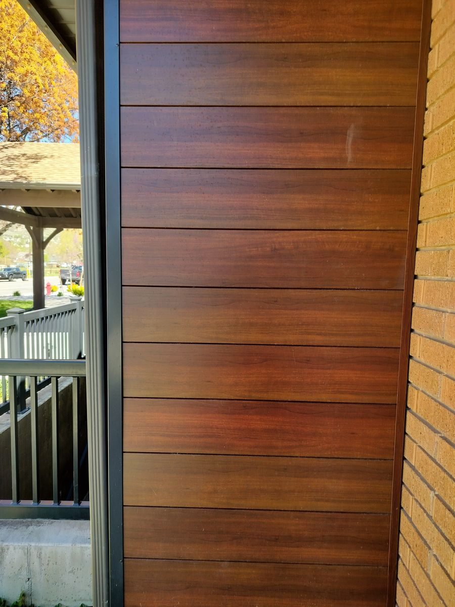 Aluminum Premium Wood Grain Siding bundle (Color dark natural walnut)