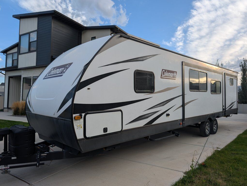 2020 Dutchmen Coleman Lite 3215BH Travel Trailer