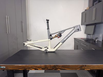 2024 Rocky Mountain Instinct Carbon Large and Very Clean