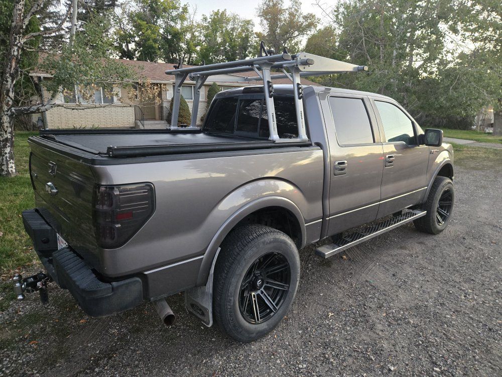 Main image 5