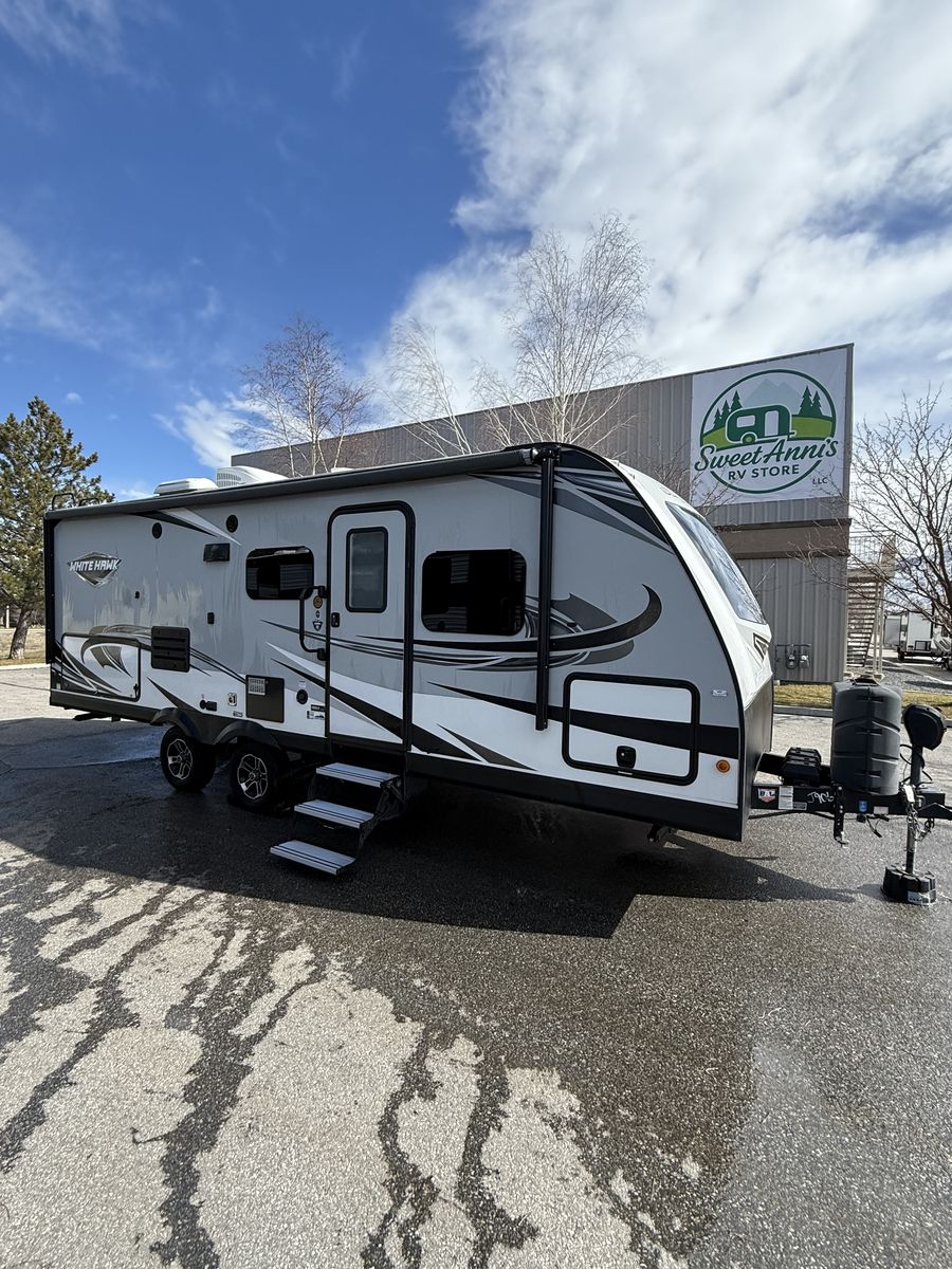 2019 Jayco White Hawk 23MRB Couples Coach Travel Trailer