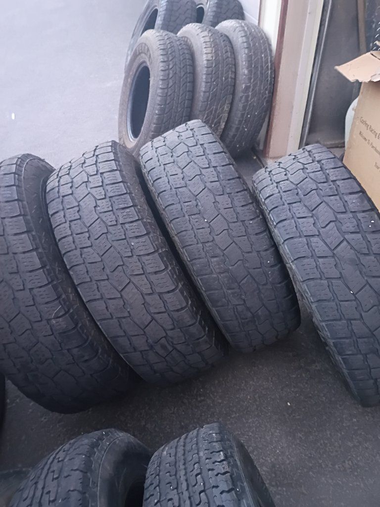 (4) Big-O BigFoot A/T. LT275/70R18