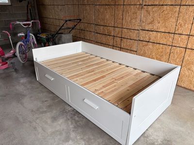 Twin Storage Day Bed